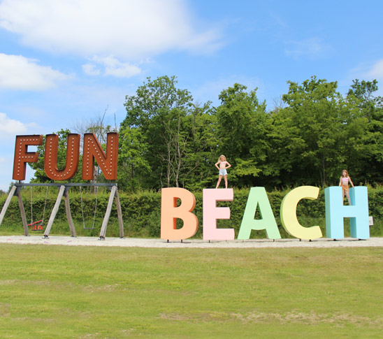 XXL Fun Beach Letters